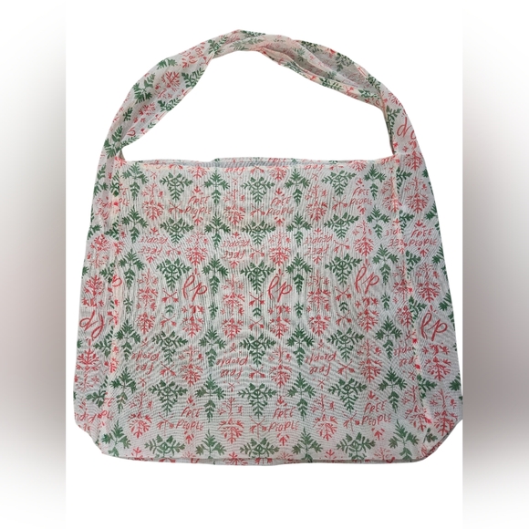 Free People Reusable Tote Shoulder Bag Christmas Gauze Knit Boho Shopping Bag - Picture 2 of 2